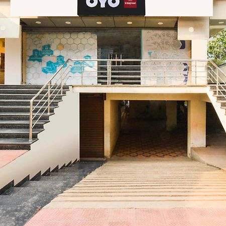 Hotel O Sri Balaji Grand حيدر أباد المظهر الخارجي الصورة